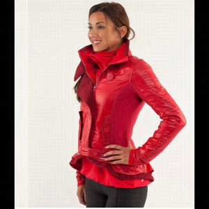 𝅺lululemon Pedal Power Jacket currant